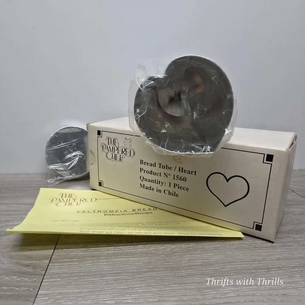 THE PAMPERED CHEF - VALTROMPIA‎ BREAD TUBE - 1560 HEART - In Box With Papers